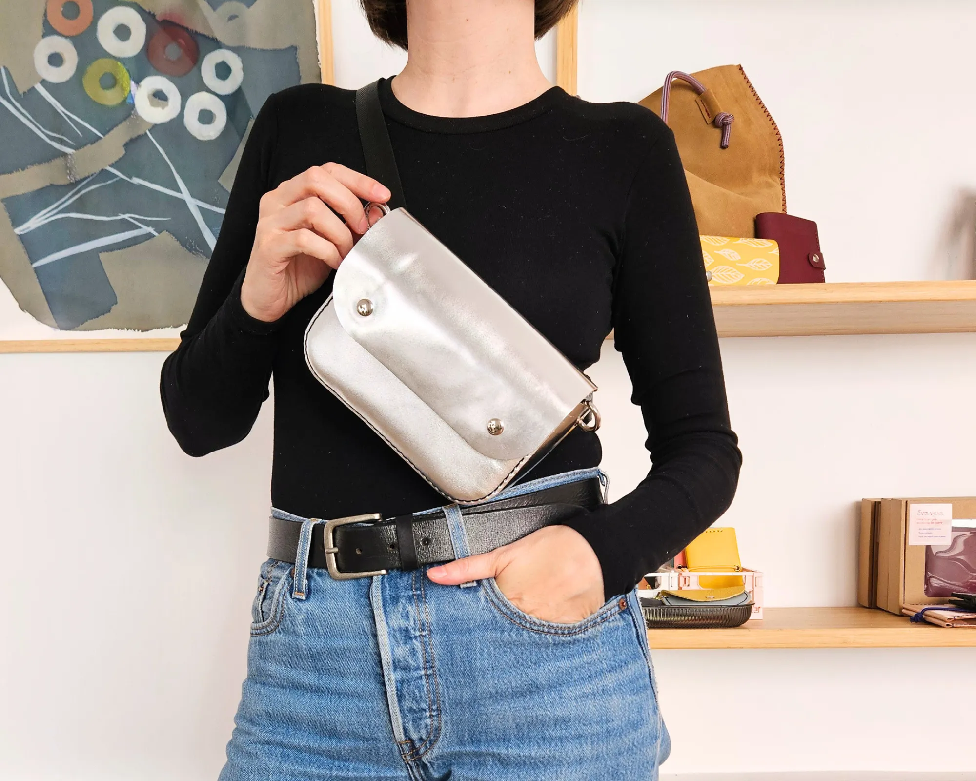 Bolso convertible de cuero. Bandolera + Riñonera - Imagen 10