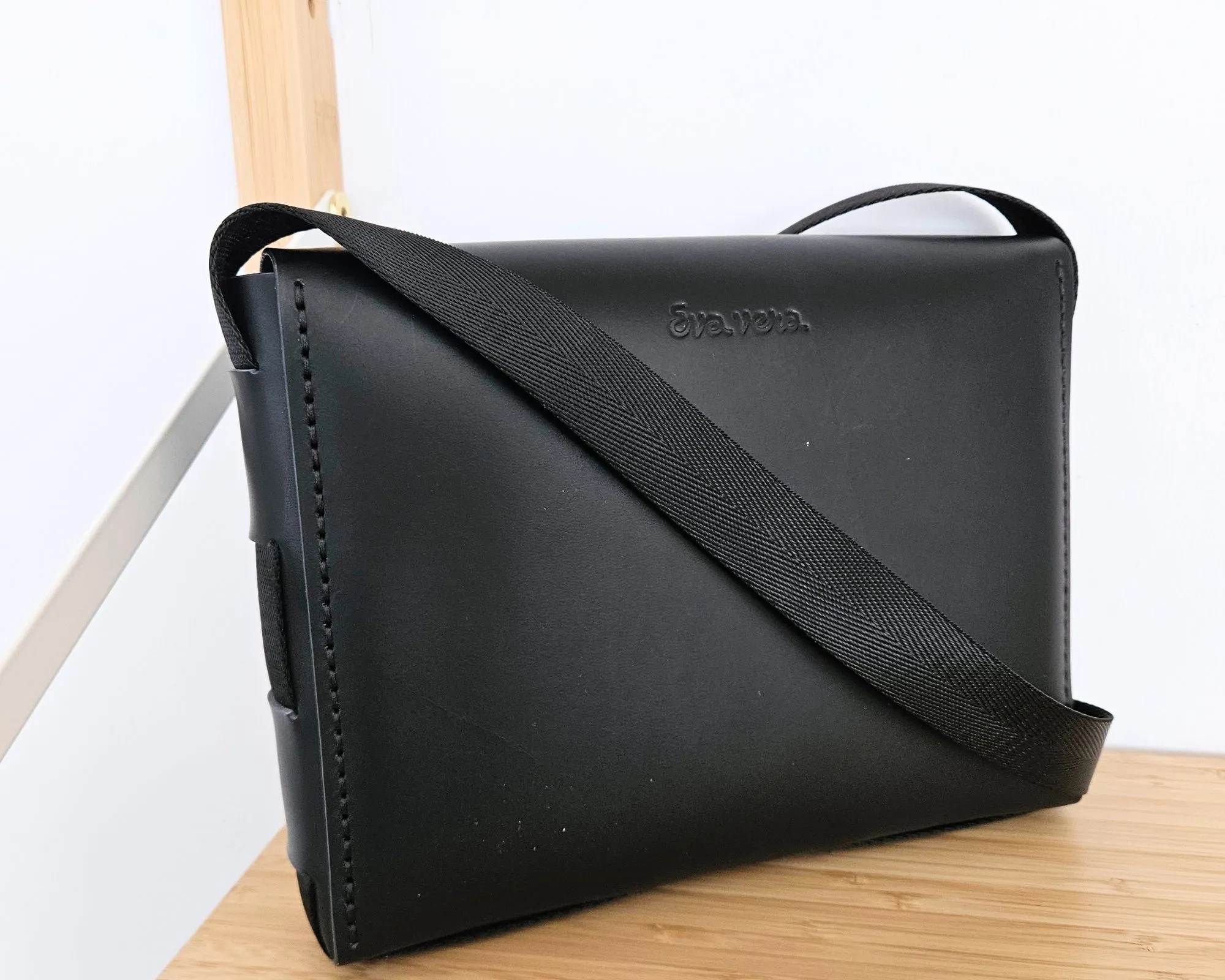 Bolso sobre de cuero - Negro - Imagen 5