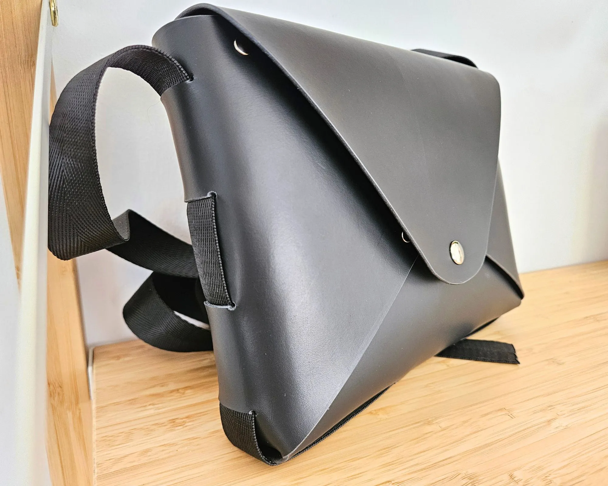 Bolso sobre de cuero - Negro - Imagen 3