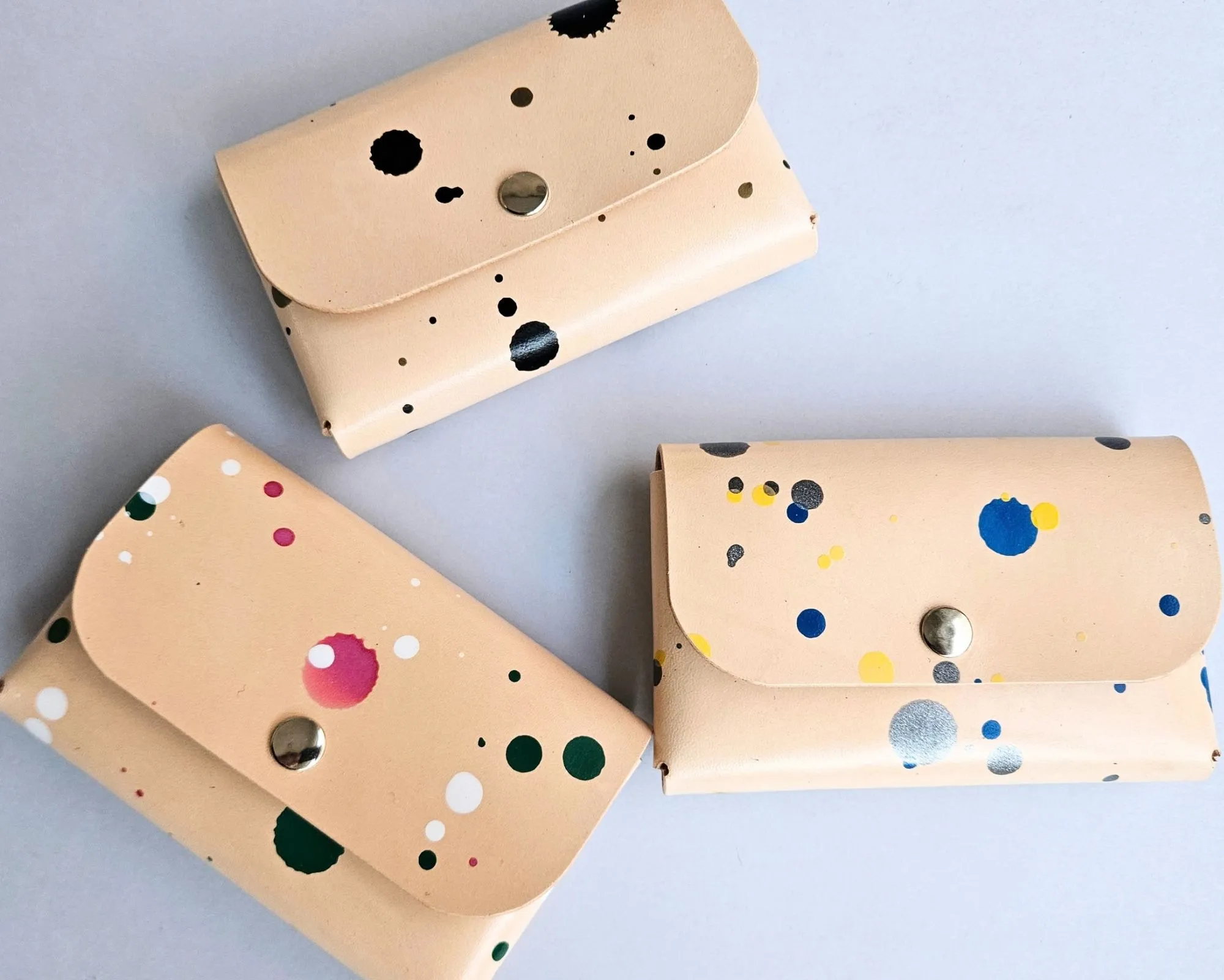 Cartera - monedero de cuero colores